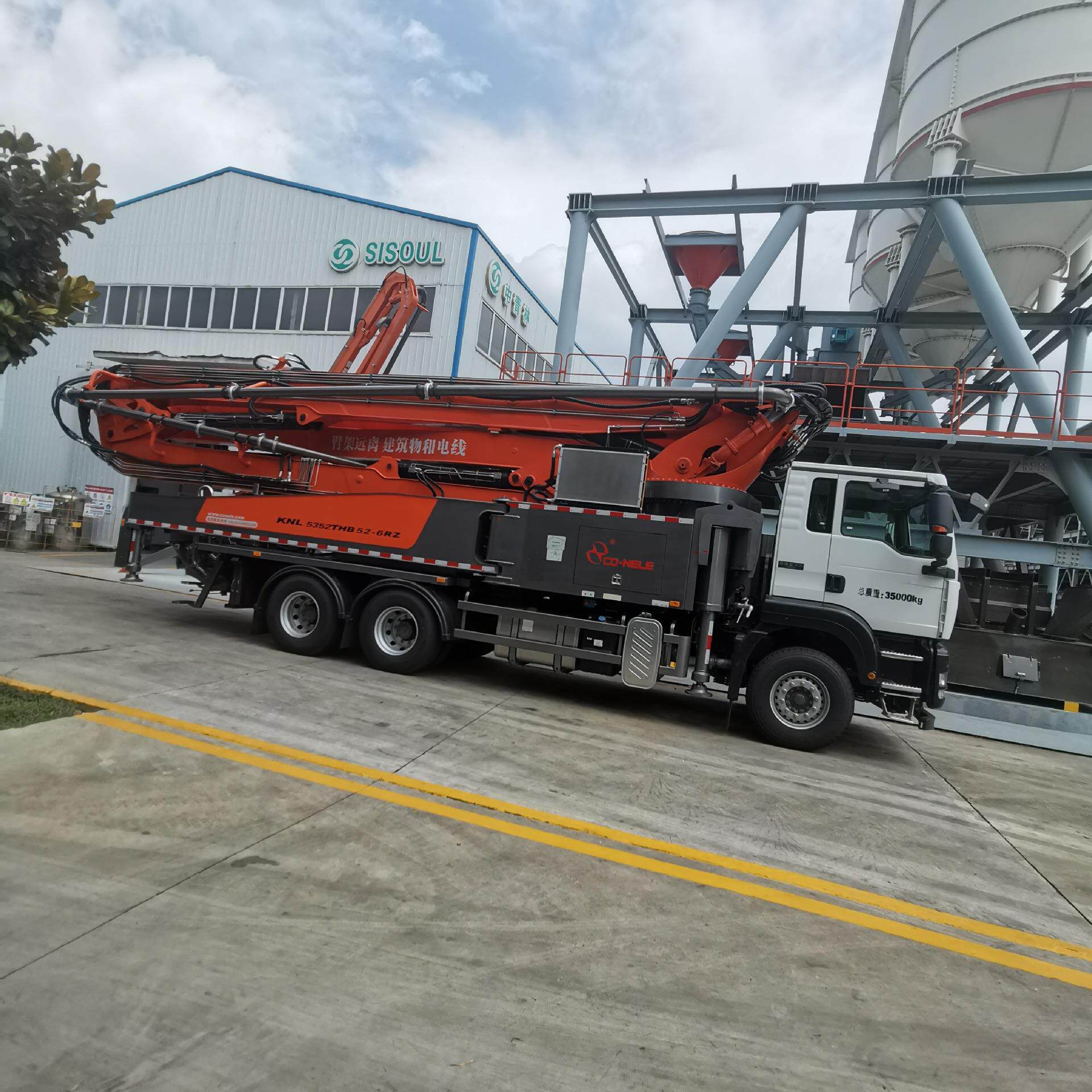 50米泵车 混凝土泵车 52米出租天泵 56米泵车 俄罗斯天泵 大泵车