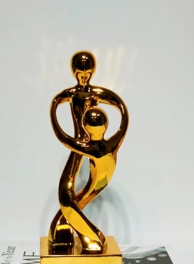 极速现代简约创意人物摆件样板A房售楼处桌面软装饰品茶几电视柜