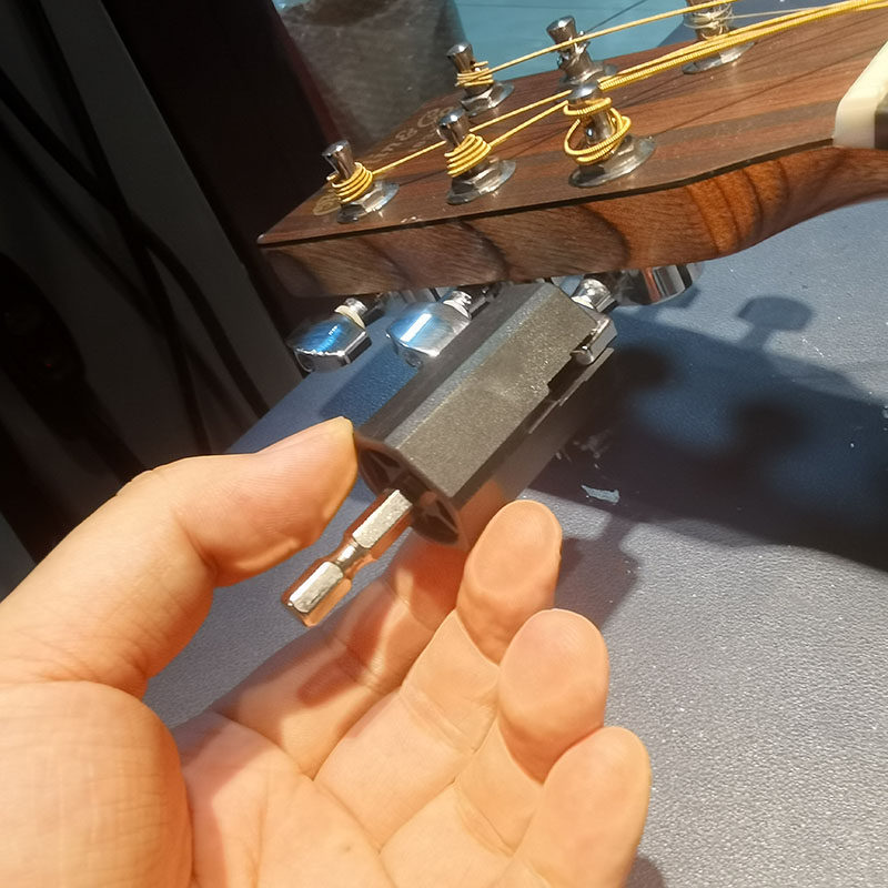 极速吉他贝司旋钮电动卷弦器插头 旋准电I动手钻上卷弦器插头 电