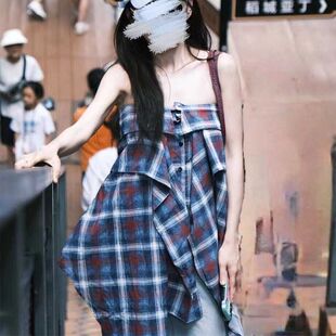 2024夏新款时髦设计感小众格纹一字肩衬衫高冷范日系欧美原宿上衣