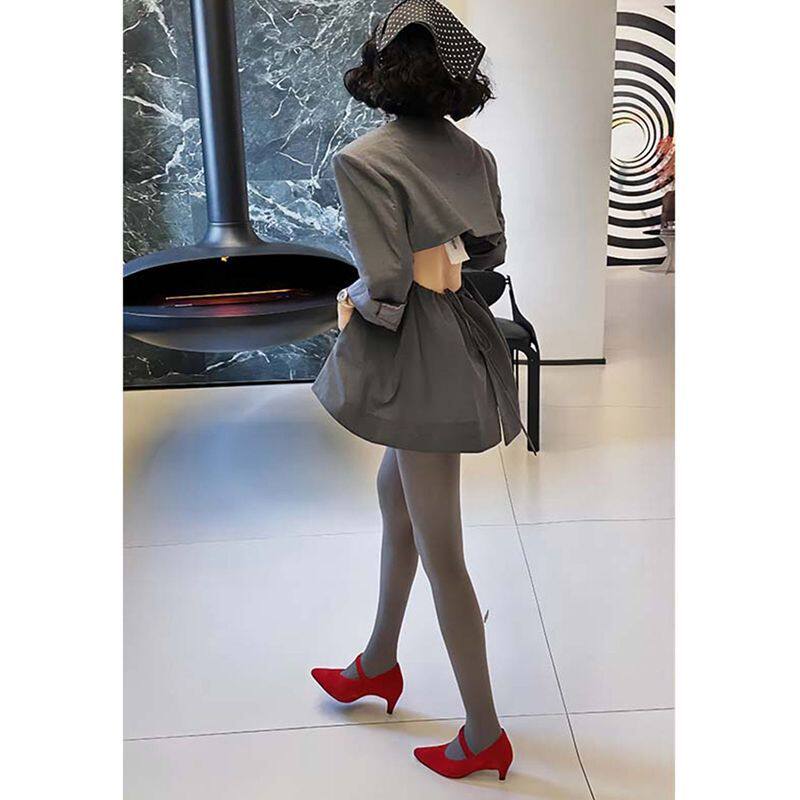 2024新款设计感炸街高贵小西服灰色露背收腰西装薄款外套女早秋季