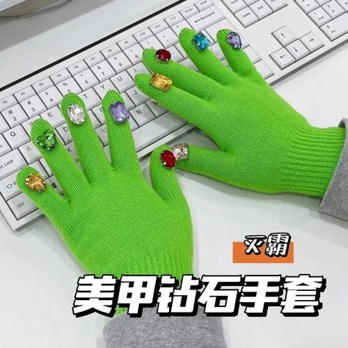 灭霸绿色手套带钻豪华美甲