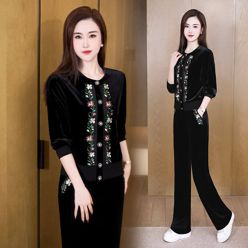 休闲运动服套装女春秋季新款韩版中老年妈妈装减龄显瘦时尚两件套