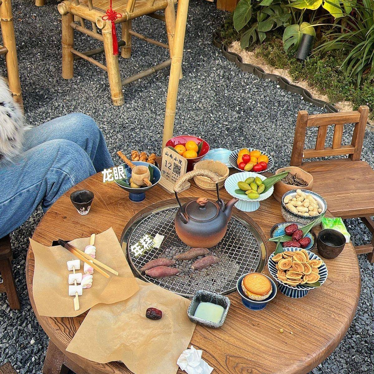 老榆木围炉煮茶桌实木小圆桌原木餐桌火锅桌家用茶几地桌火锅桌子