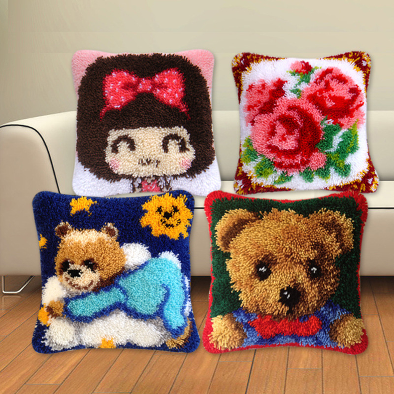 卡通动漫毛线立体十字绣抱枕手工