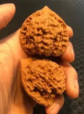 文玩核桃手玩核桃把玩盘包浆官帽狮子头精品蛤蟆头机刷可以盘的。