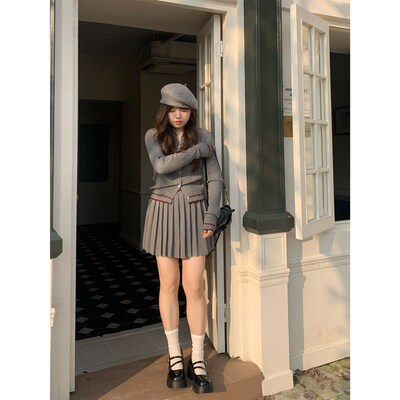 米米子微胖大码胖mm校阅女孩休闲撞色百褶裙毛衣套装女秋新品