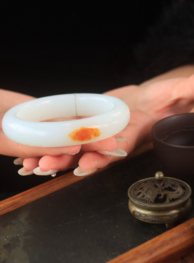 和田玉籽料羊脂白玉平安镯女款