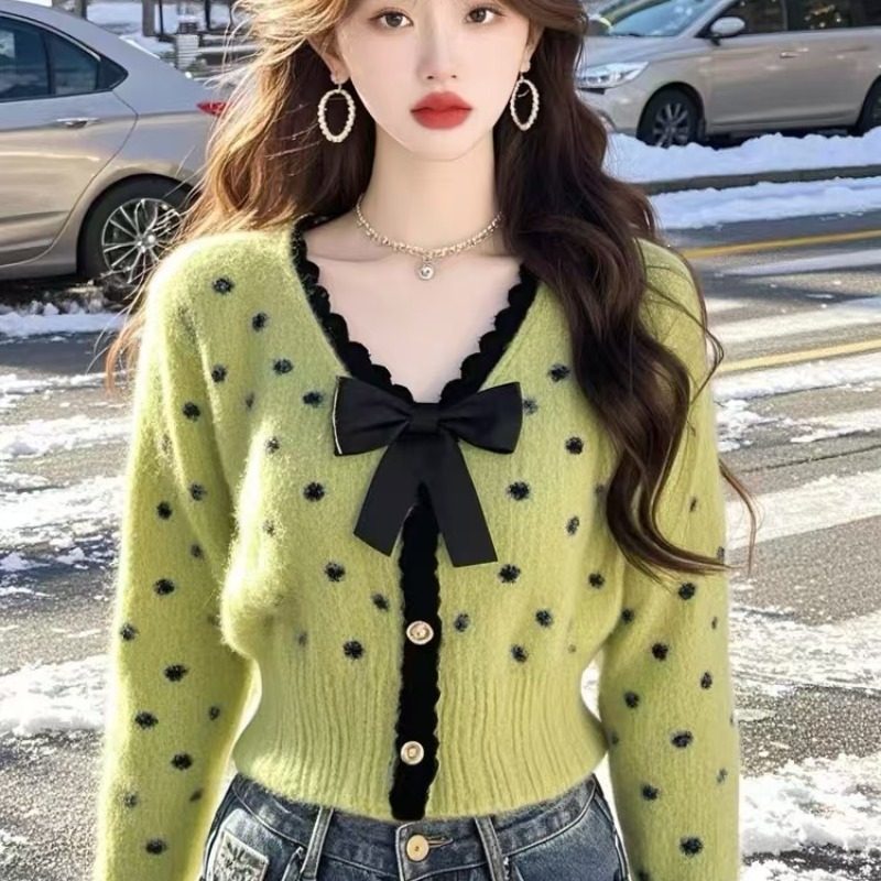 冬季爆款流行高级感韩系独特漂亮绿色波点毛茸茸打底毛衣