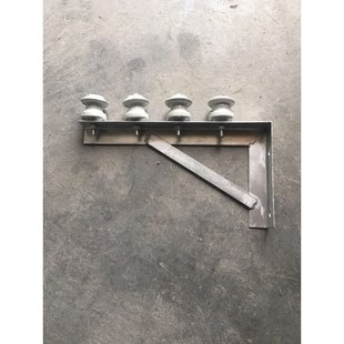 镀锌电线杆2线L型7字铁线拖架电缆电力支架横担墙外固定瓷瓶2线7