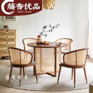 北欧实木餐桌椅组合现代简约藤编餐桌家用小户型圆桌民宿吃饭桌子