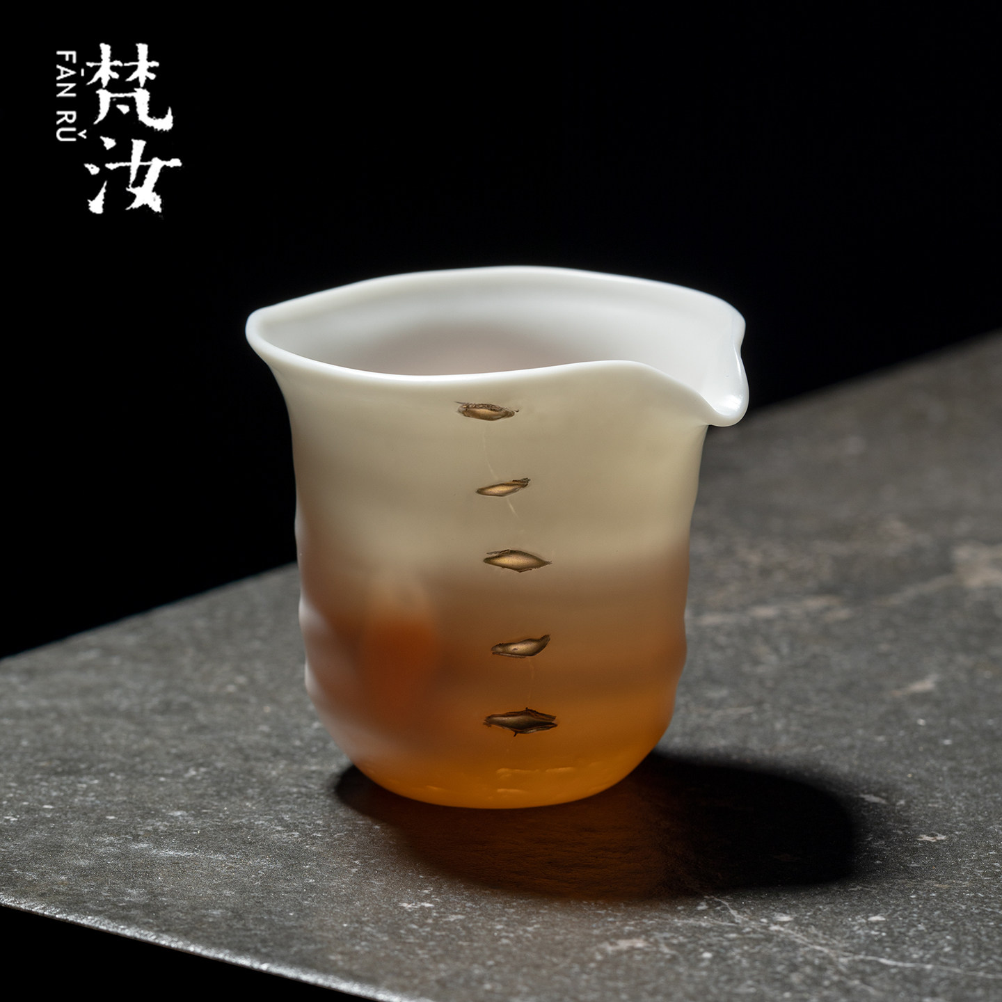 梵汝非遗鎏金锔钉公道杯德化羊脂玉瓷分茶器陶瓷功夫茶具茶海匀杯图片