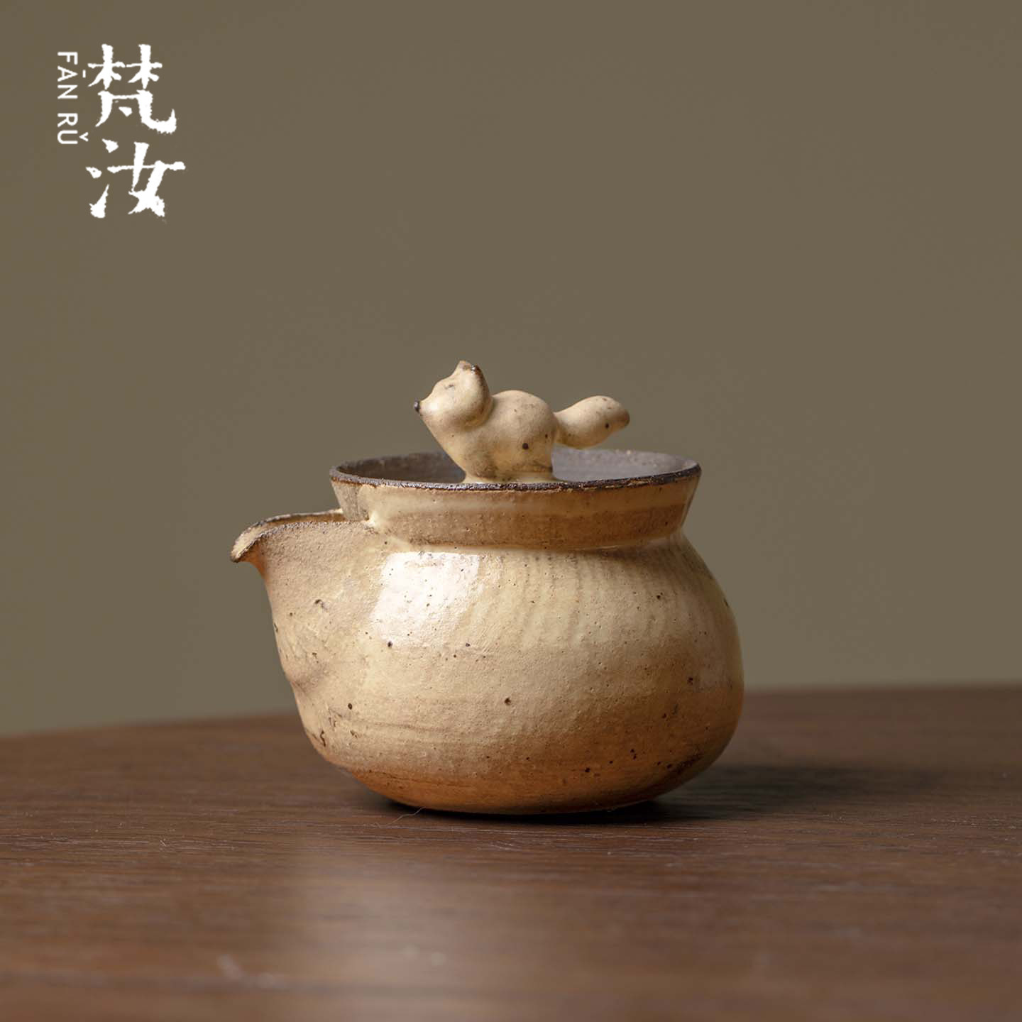 梵汝日式手作复古泡茶壶粉引拙土个性宝瓶壶办公室粗陶单壶手抓壶