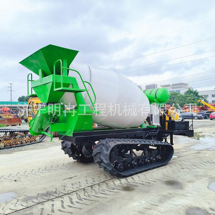 水渠水利工程建设光伏灌浆履带搅拌罐车高标农田3方履带罐车