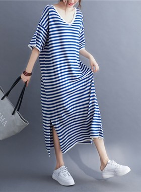 懒人t恤裙女夏2020新款宽松大码蓝色条纹针织裙前后两穿V领连衣裙