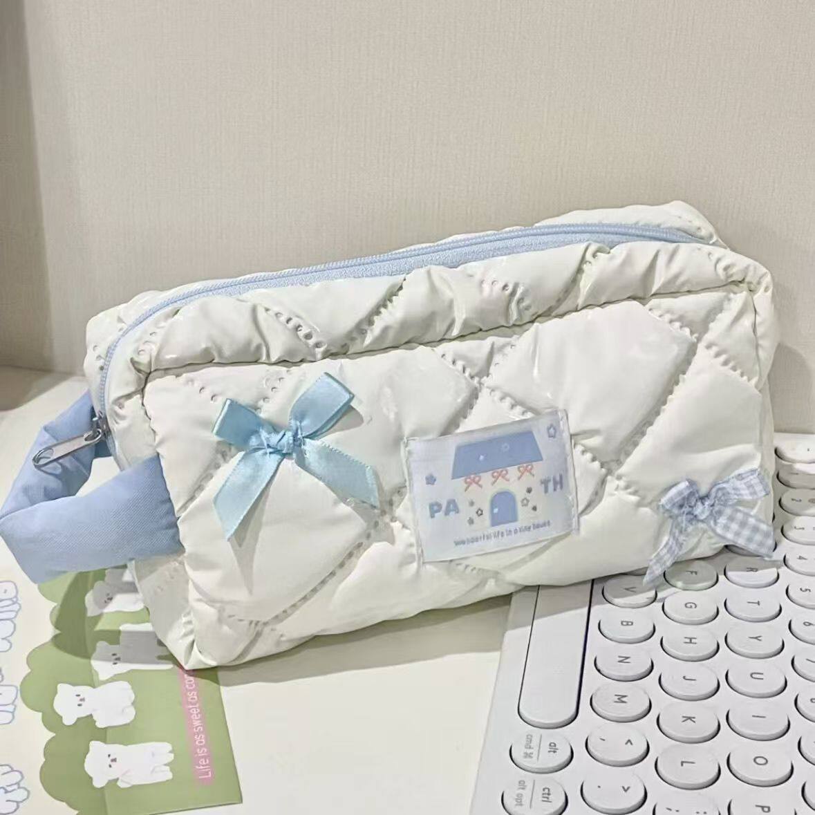 奶呼呼浅蓝色蝴蝶结手提笔袋高颜值ins风文具盒女孩大容量铅笔盒