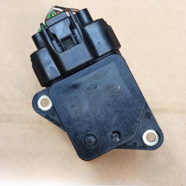 适配沃尔沃富豪C30 V50 C70 XC90 XC60 S80 S40 S60空气流量计