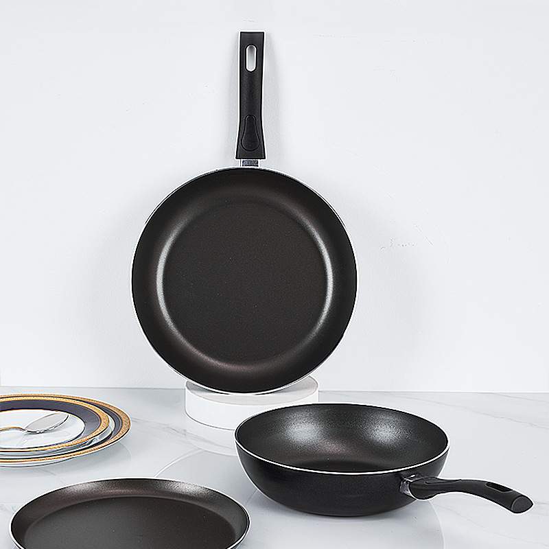 意大利进口illa锅具套装家用炒锅平底煎锅汤锅奶锅烤盘不粘锅通用