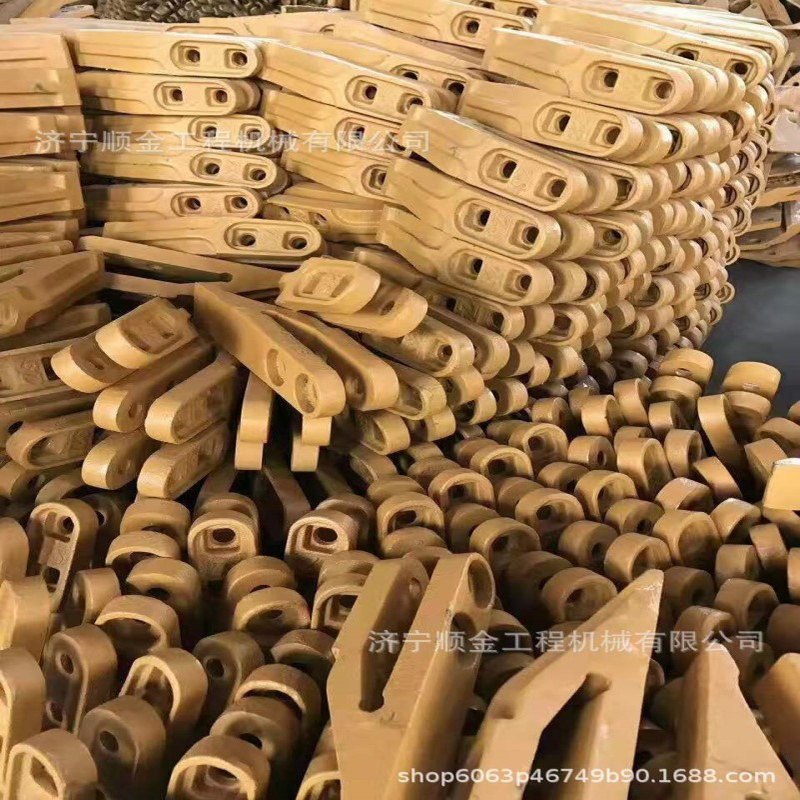 厂家直销山工装载机SEM50 SEM30斗齿 齿根 齿套 边齿装载机配件