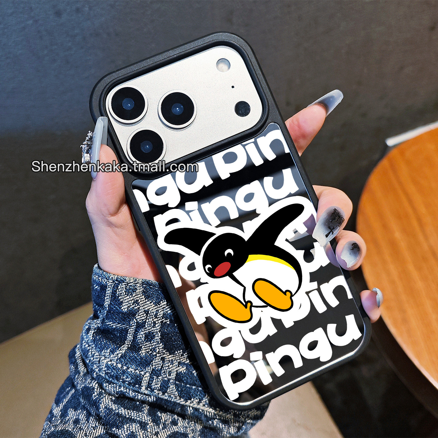 kkv同款PINGU企鹅MagSafe磁吸带镜子17promax手机壳女iPhone16小众超好看17air保护套苹果14可爱13卡通15Pro - 实物图