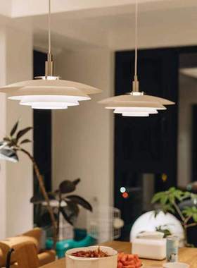 全光谱高显色丹麦Bretagne飞碟灯北欧奶油风餐厅灯岛台ph5升降灯