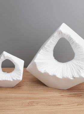 现代简约白色时空洞树脂摆件样板房黑洞家居玄关客厅创意软装饰品