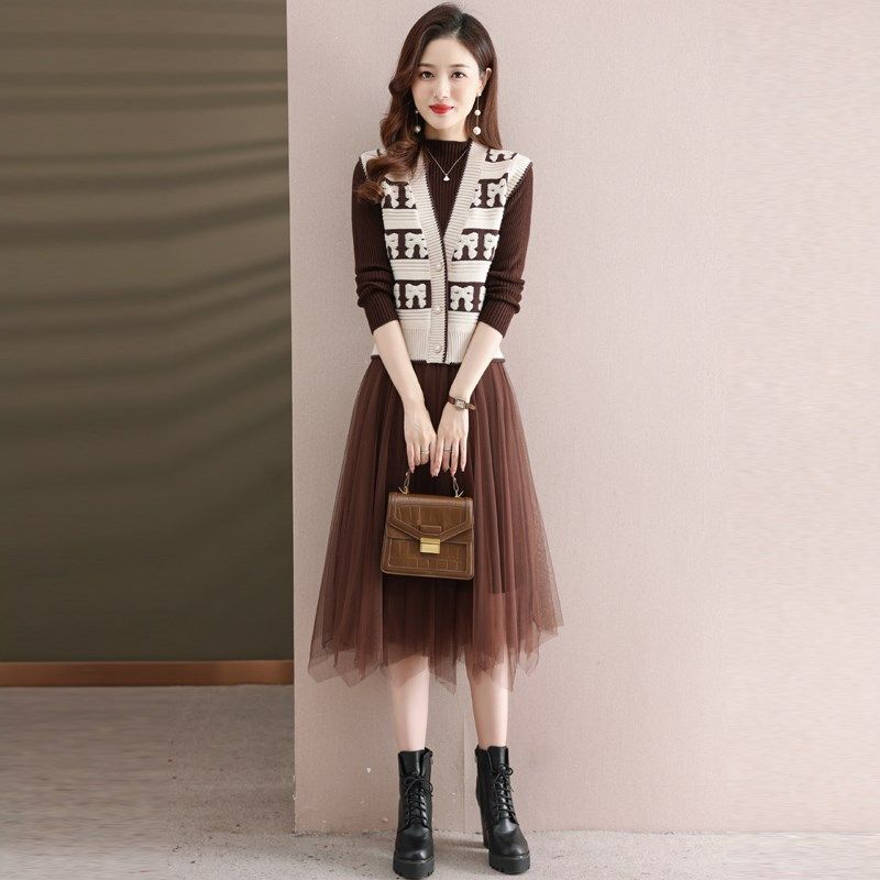 针织马甲背心两件套装女春秋2025新款春季高级感马夹毛衣外套叠穿