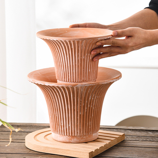 新款复古大喇叭口竖纹红陶土透气花盆简约浮雕大口径兰花盆带托盘