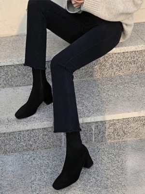 秋冬加绒黑色弹力微喇牛仔裤女直筒七八九分小个子梨型身材喇叭裤