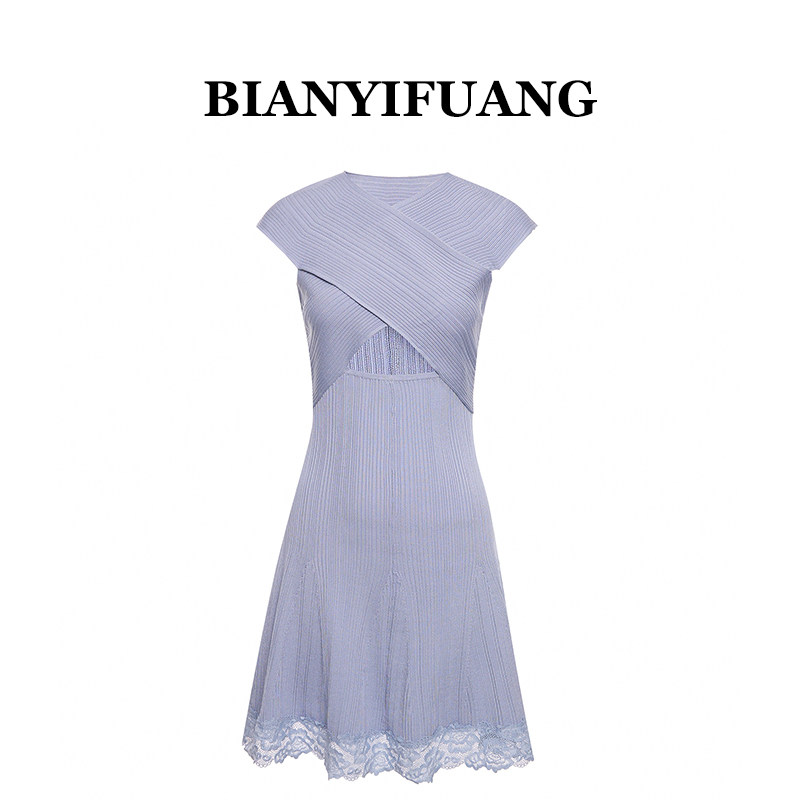 BIANYIFUANG2026夏季家新款小香风包袖交叉抹胸收腰蕾丝连衣裙女
