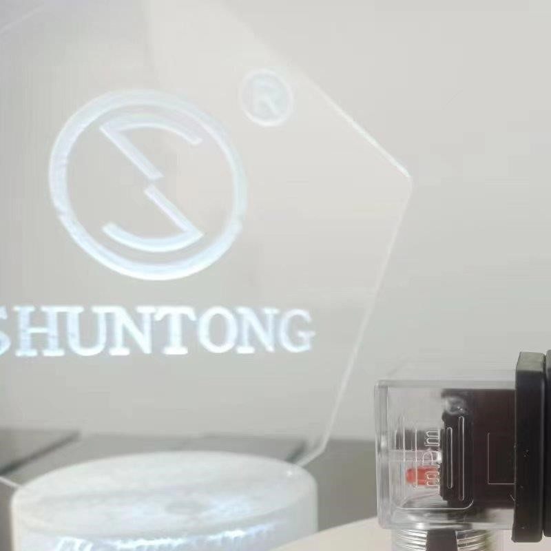 三通电磁阀STM3微型大线圈1分接口高温黄铜