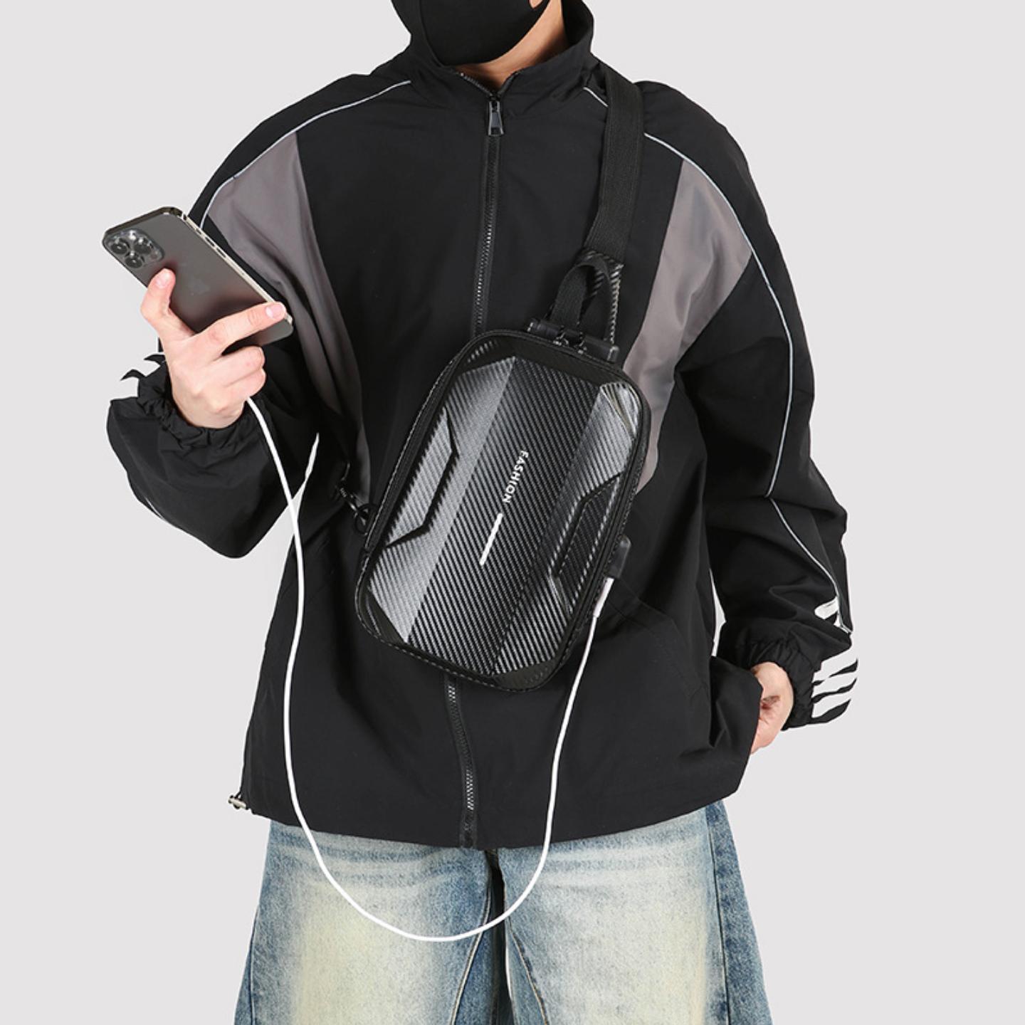 胸包男士个性百搭机车骑行后背包