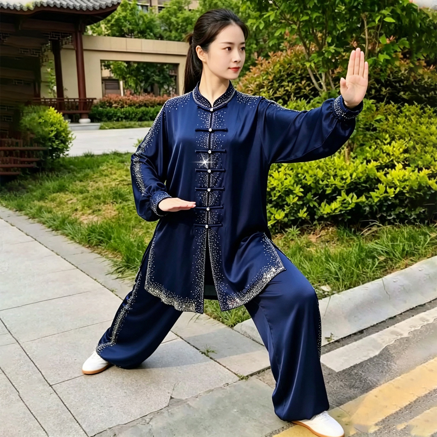 新款太极服女藏蓝色烫钻练功服男款高端表演比赛武术服春夏飘逸