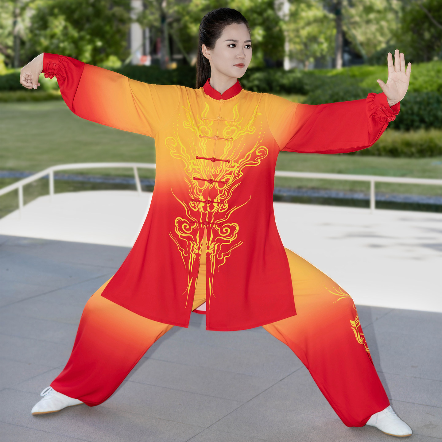 2026新款中国风太极服男女渐变色高端表演太极拳练功服武术比赛服
