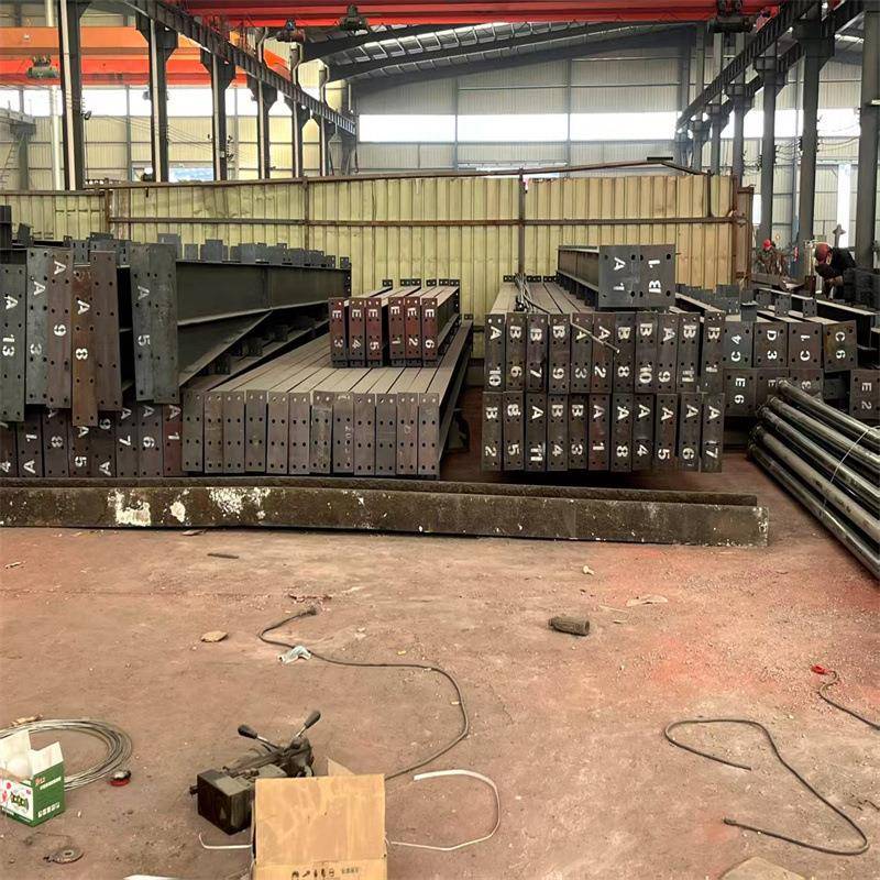 厂家直销钢结构航车房可设计安装钢结构拱形棚钢结构厂房库房