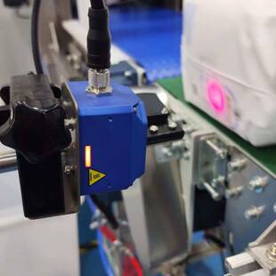 工业扫码器读码器智能相机自动识别箱码包码托盘码二维码剔除设备