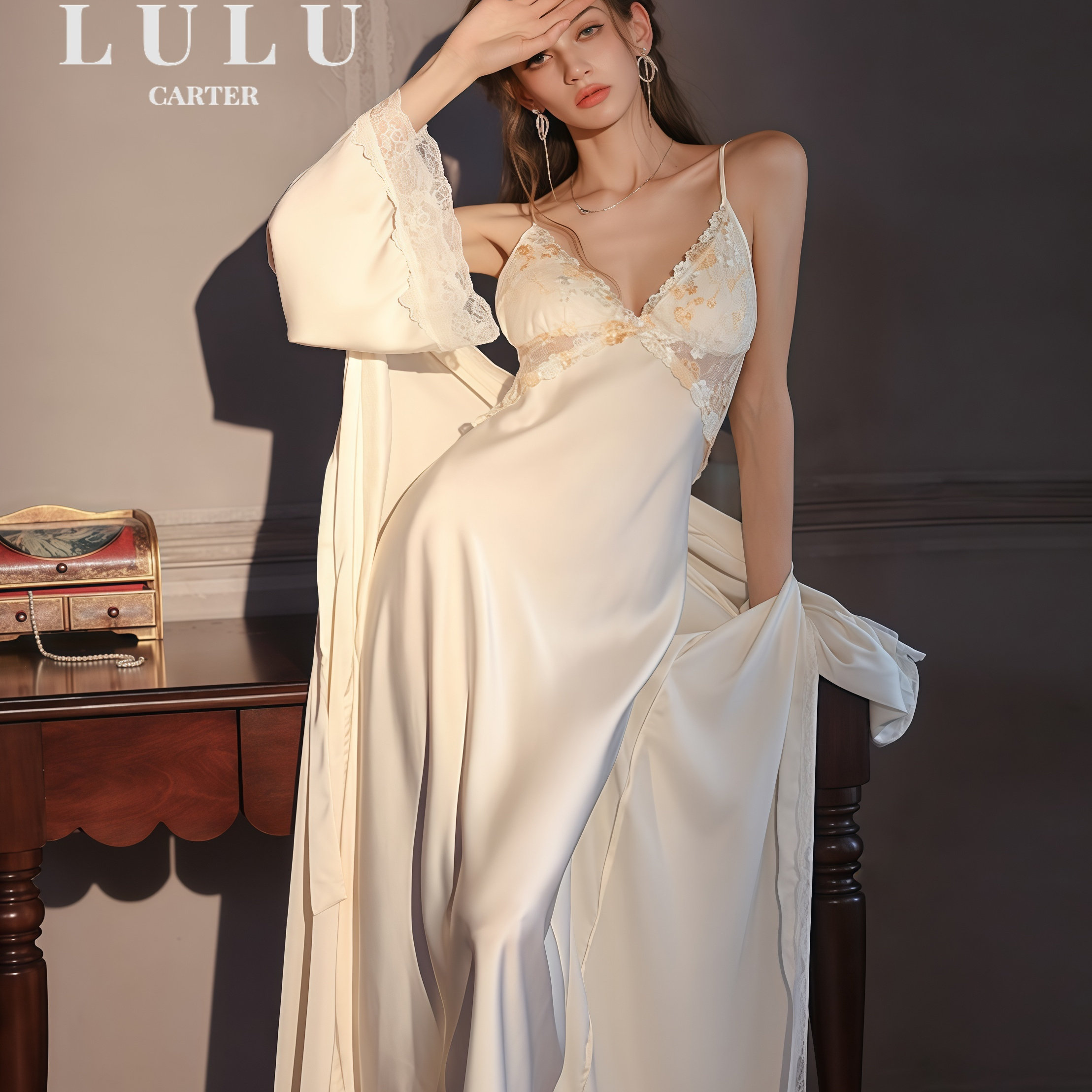 宫廷风真丝蕾丝V领带胸垫睡裙