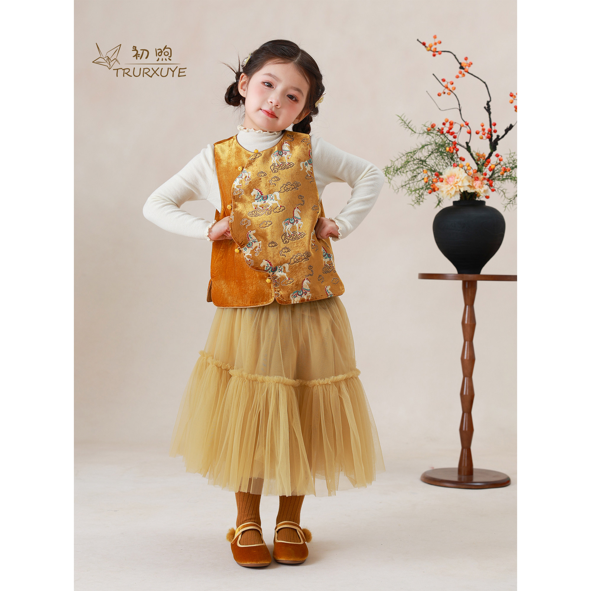 初煦 马踏祥云 女童新中式提花不夹棉上衣台版雕印新年拜年服马甲,童装/婴儿装/亲子装,马甲,淘宝优惠券,粉丝福利购,淘宝优惠卷