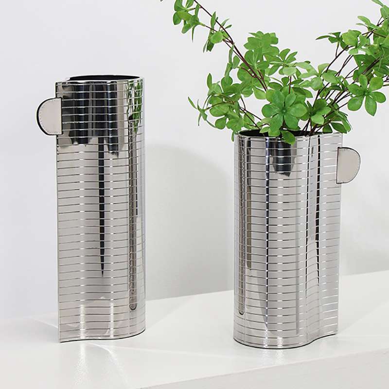 现代轻奢不锈钢横纹花瓶金属单耳花器样板房售楼处家居设计师饰品