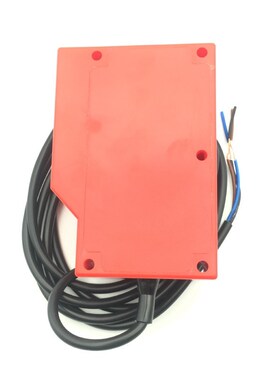远距离漫反射型光电开关E3K100-D5M1五线常开常闭AC/DC通用12-250