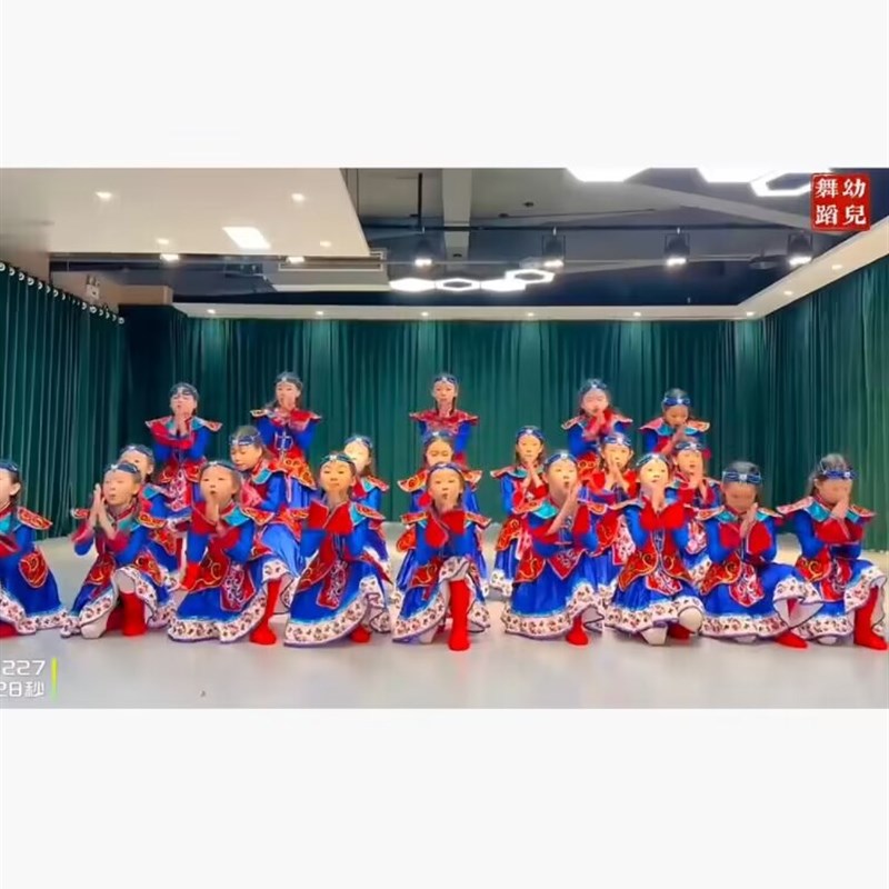 儿童藏族演出服六一水袖女童表演服男童蒙古舞蹈服少数民族服装