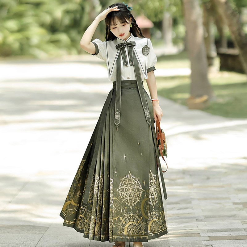 半身裙女夏季2024国风汉元素日常学生新中式短袖上衣配马面裙套装