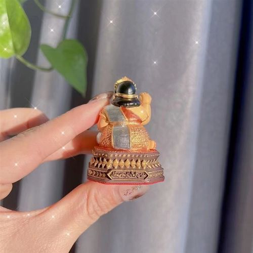 泰国佛牌 泰国特色摆件 古巴阿里雅察 南呱 招米 女 供奉