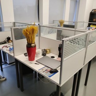 定制办公桌桌面屏风挡板铝合金加高隔音隔板隔断桌子防掉落围挡