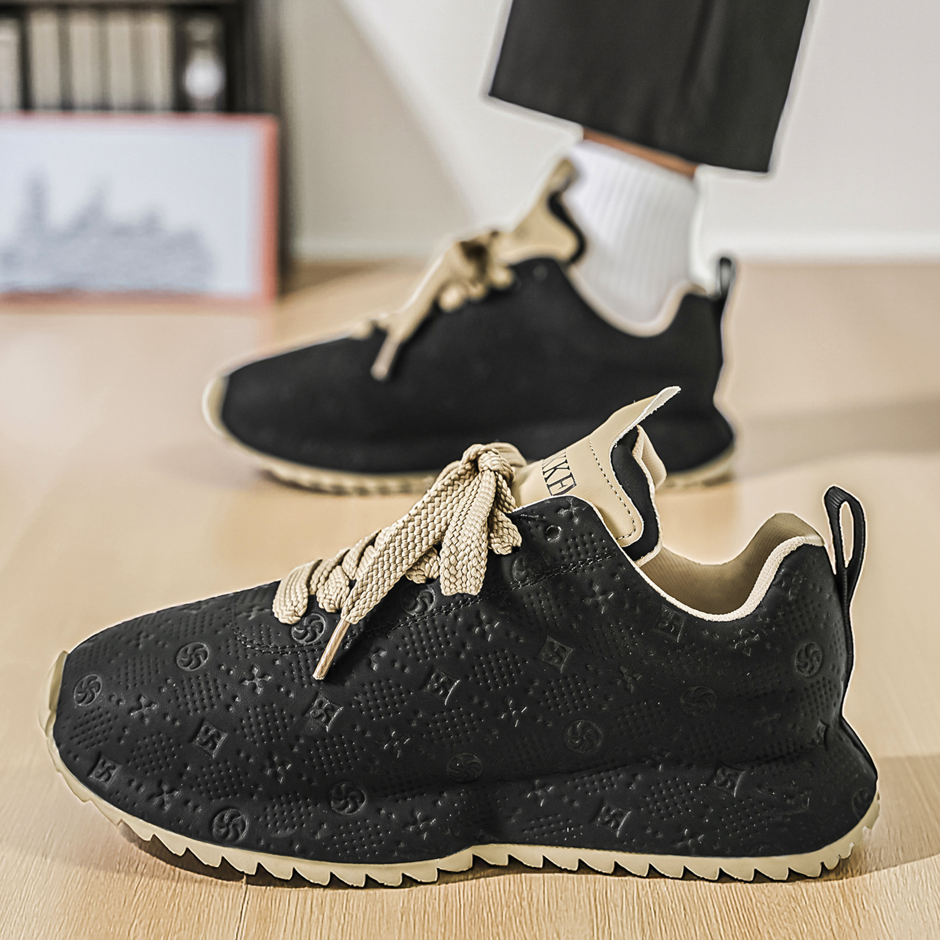 休闲鞋男系带厚底透气防滑