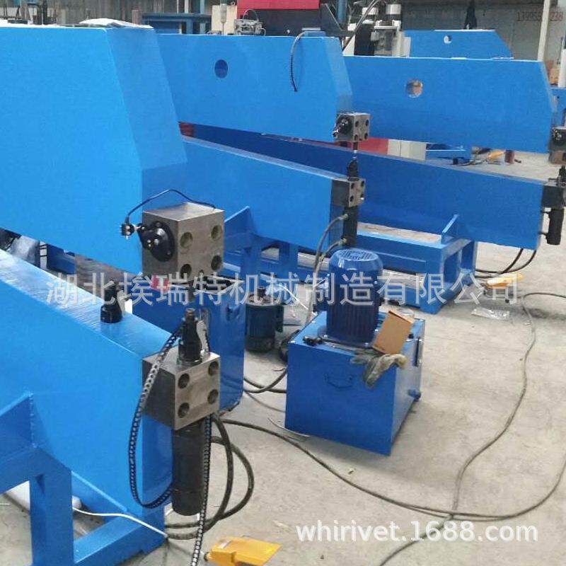 标志牌铆接机，标识牌铆钉机其他电子产品制造设备