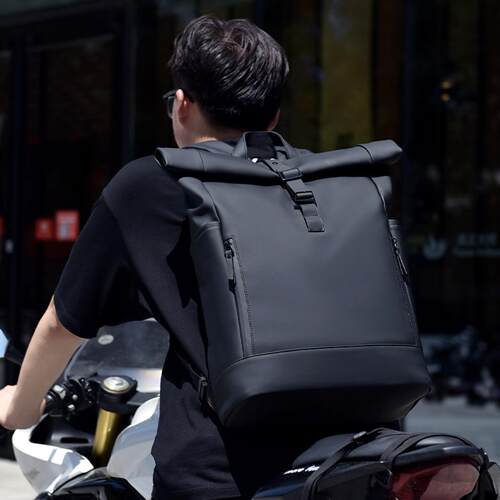 双肩包男卷顶户外防水电脑背包