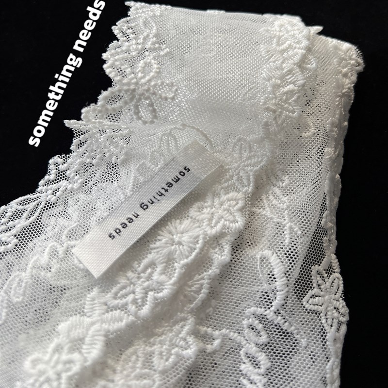 郑佰万 法式蕾丝细窄长条丝巾女春夏百搭围脖装饰气质飘带颈带韩