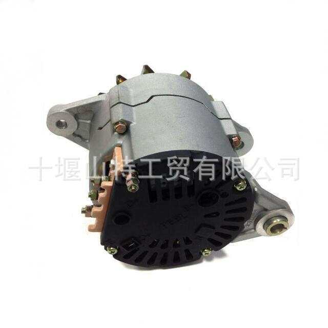 24V 40A柴油机发动机配件6BT充电机3921010