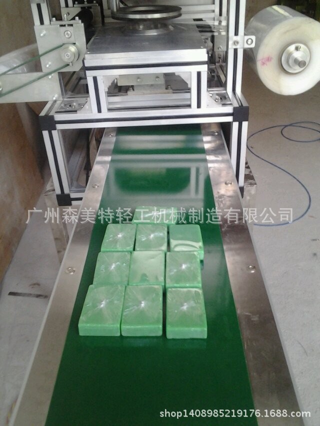 PE膜包装机 香皂肥皂保鲜膜透明膜半圆方形椭圆全自动包装机